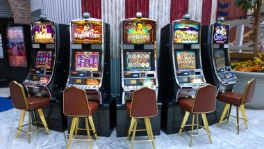 wdmahjong deposit page showing QRIS, DANA, OVO, GoPay and bank transfer options